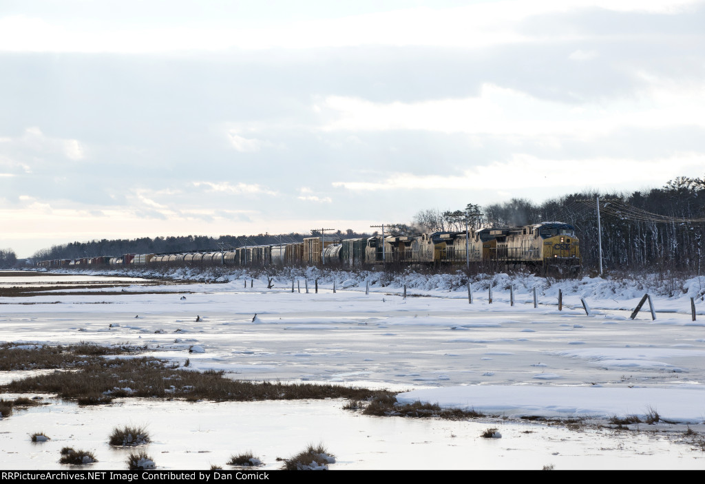 CSXT 486 Leads M426 at the Scarborough Marsh 